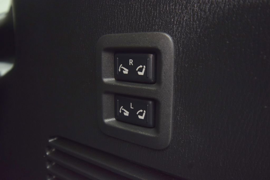 Used 2019 Nissan Armada SL w/ Premium Package image 41