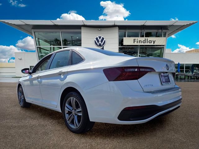 Certified 2023 Volkswagen Jetta SE w/ Panoramic Sunroof Package FWD image 5