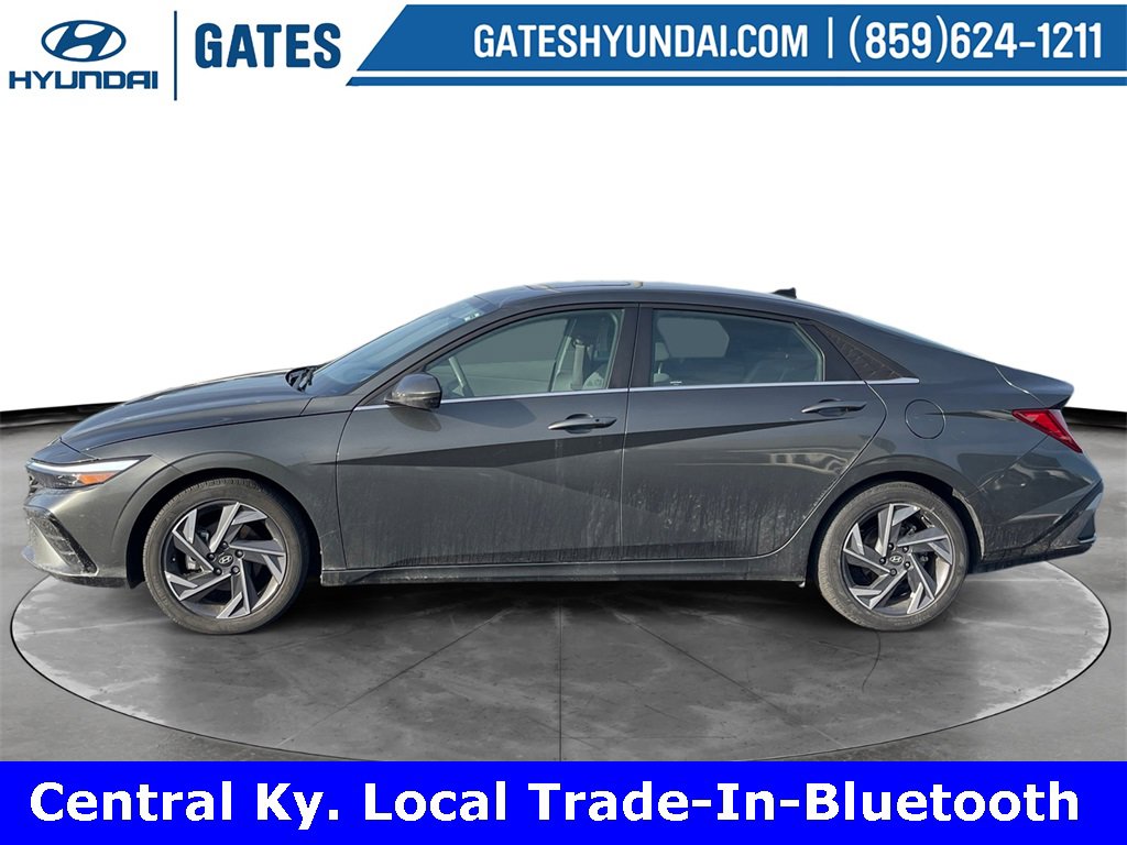Used 2024 Hyundai Elantra SEL w/ Convenience Package image 6