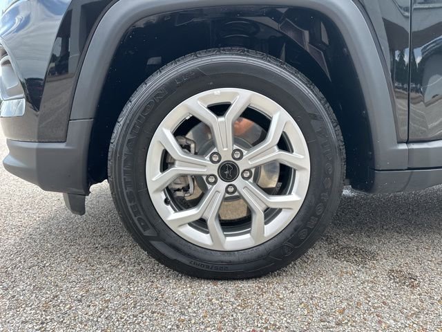 Used 2025 Jeep Compass Latitude AWD/4WD image 49