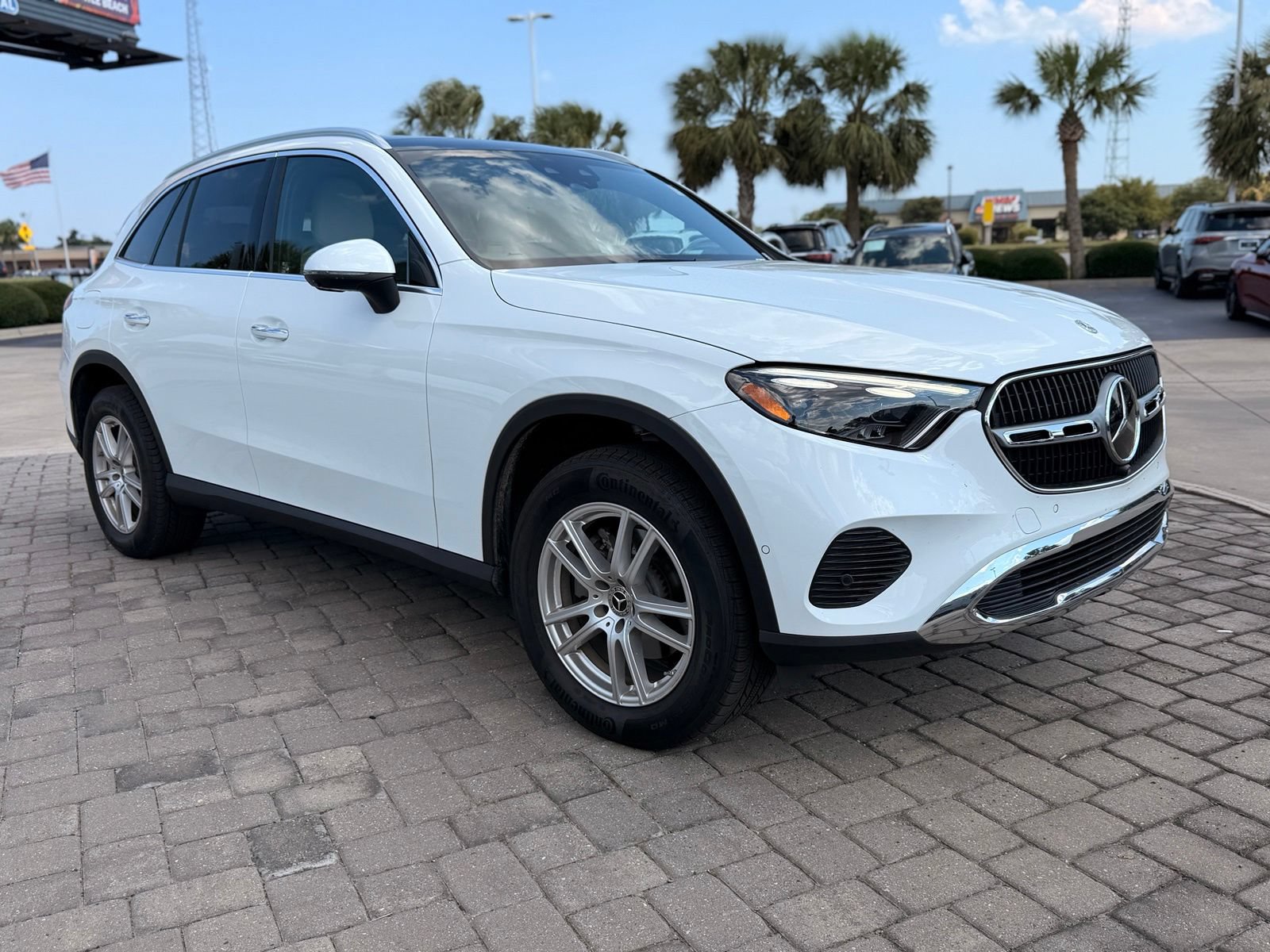 Certified 2025 Mercedes-Benz GLC 300 image 7