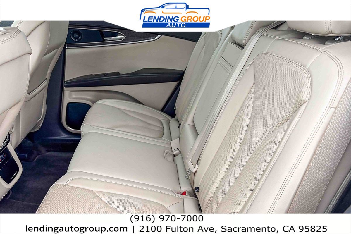 Used 2020 Lincoln Nautilus Reserve image 17