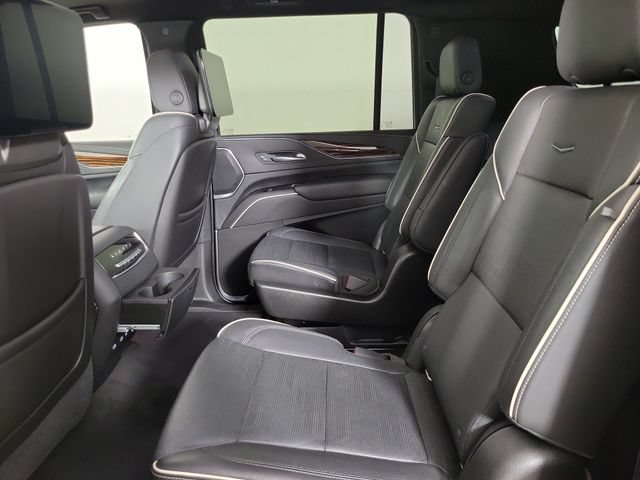Used 2021 Cadillac Escalade ESV Premium Luxury w/ Performance Package RWD image 15
