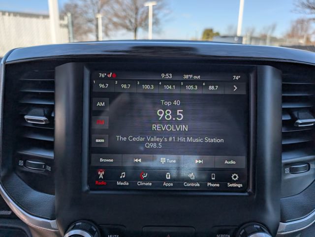 Used 2020 RAM 1500 Laramie AWD/4WD image 17