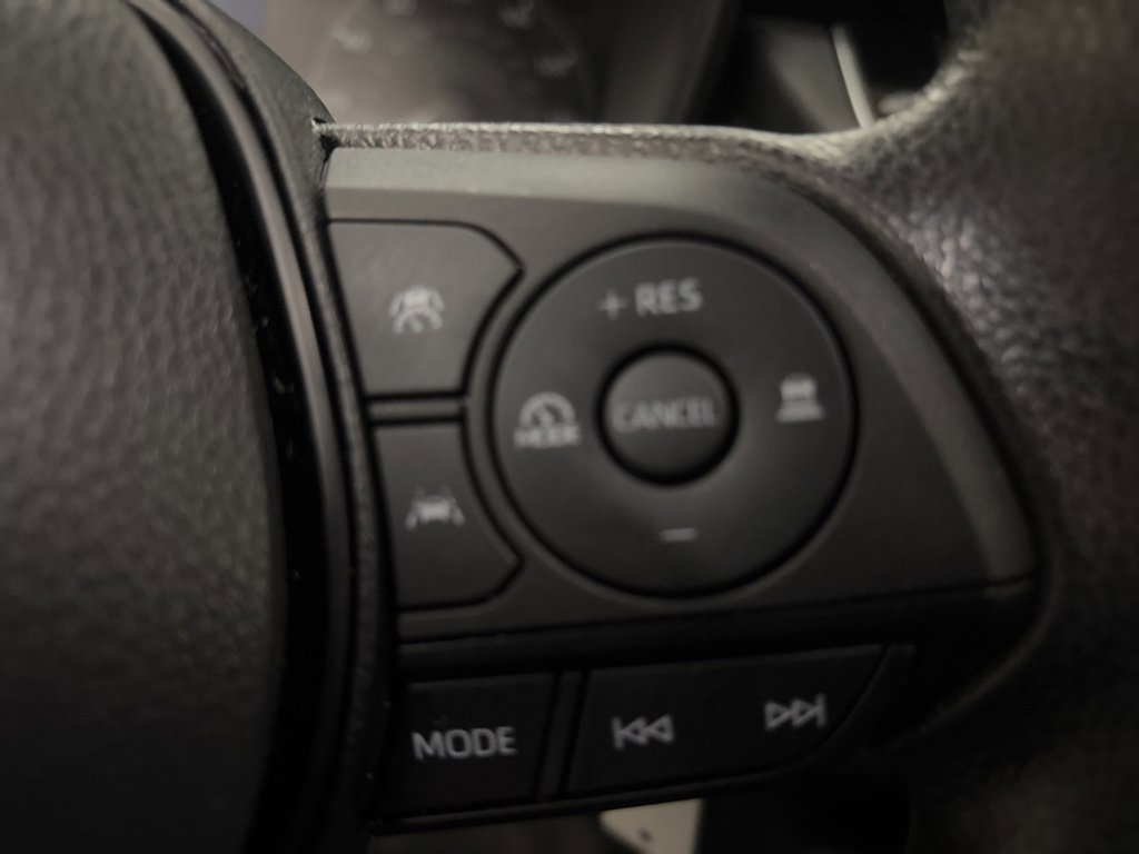 Used 2023 Toyota Corolla LE image 18