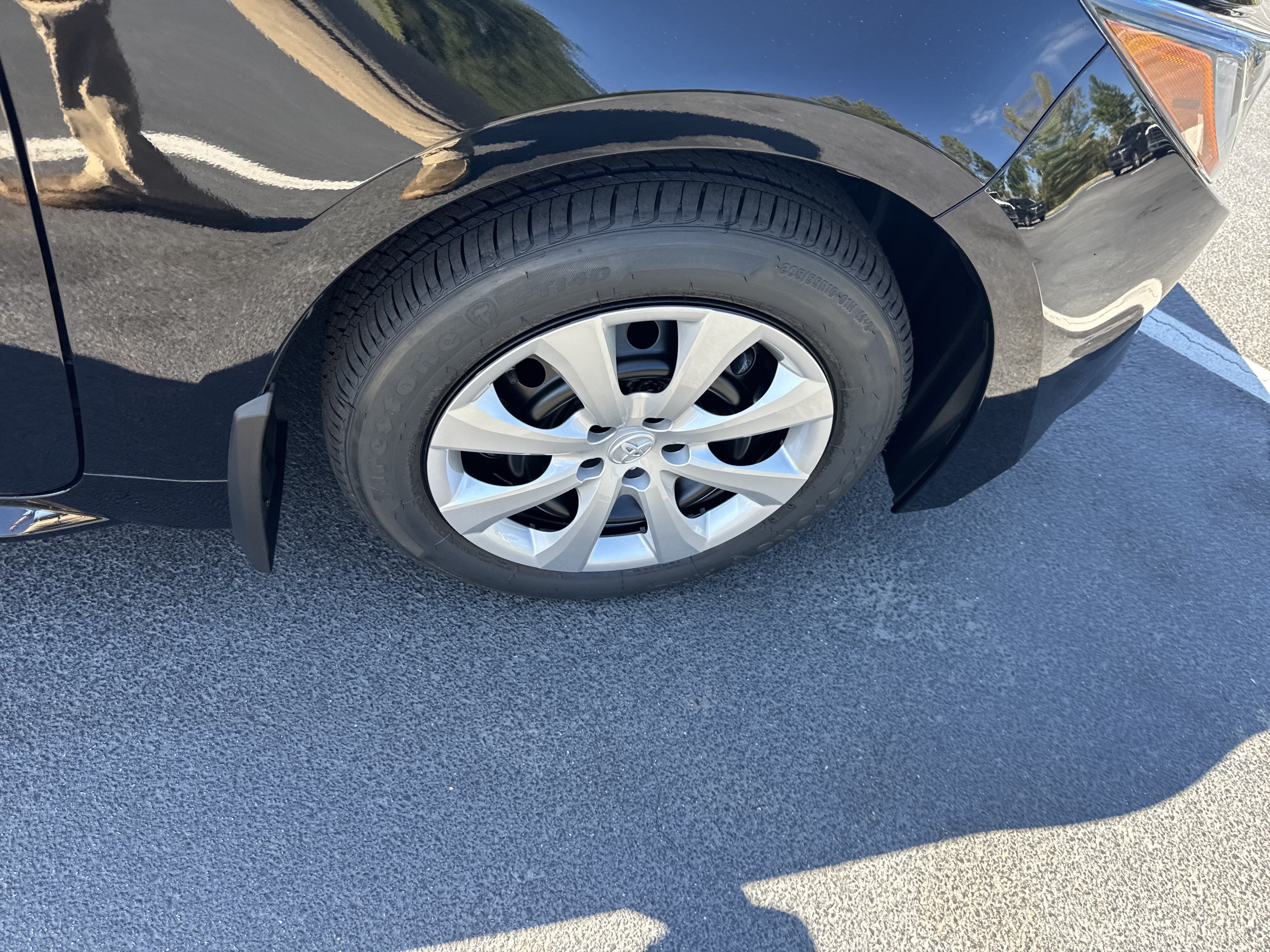 New 2027 Toyota Corolla LE FWD image 10