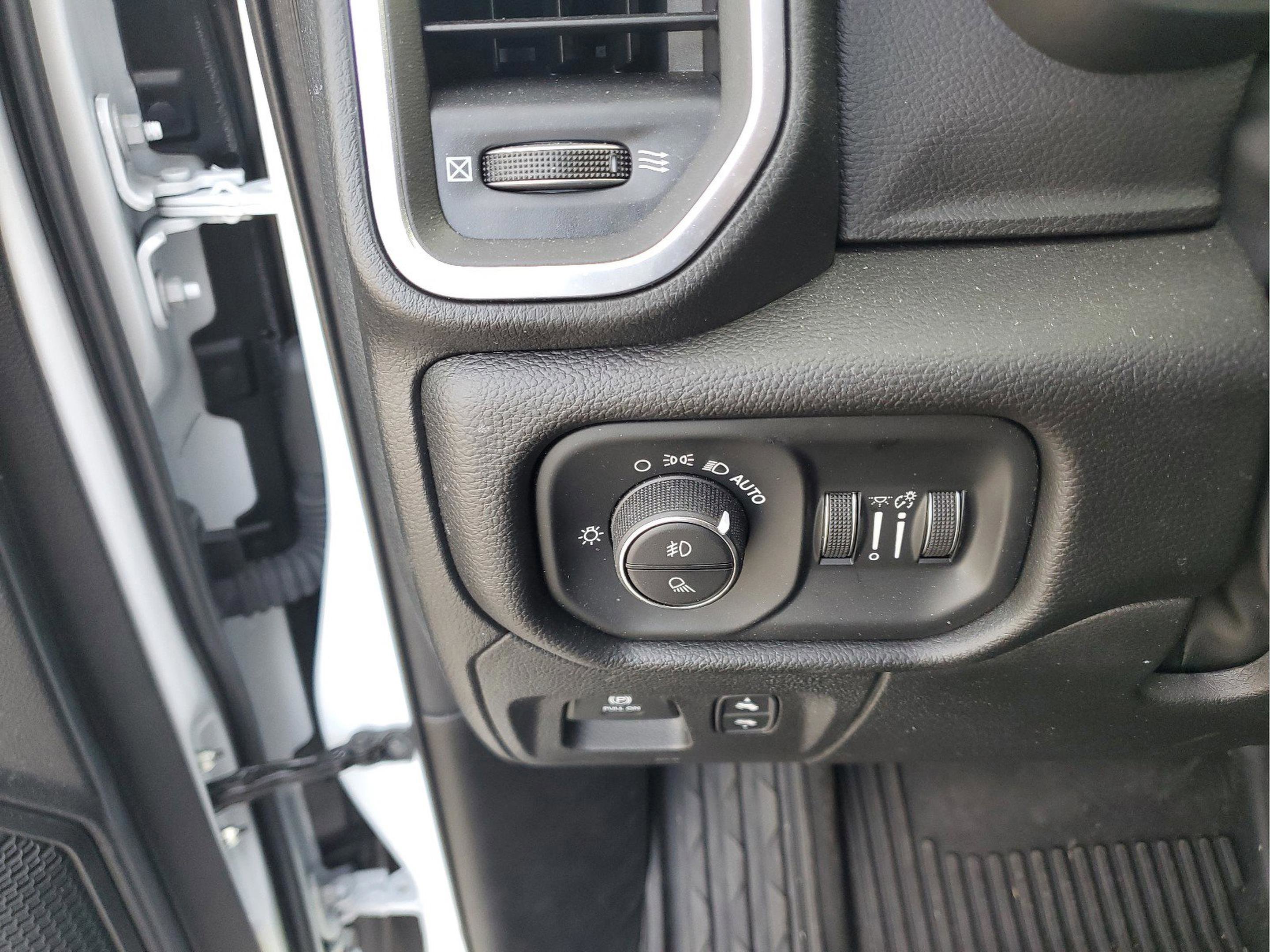 Certified 2025 RAM 1500 Big Horn AWD/4WD image 26