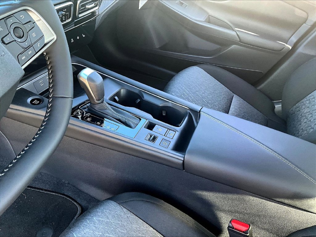 New 2026 Nissan Sentra SV w/ SV Convenience Package FWD image 26