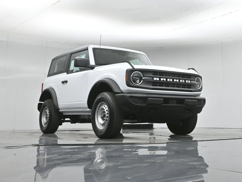 New 2026 Ford Bronco 2-Door AWD/4WD image 42
