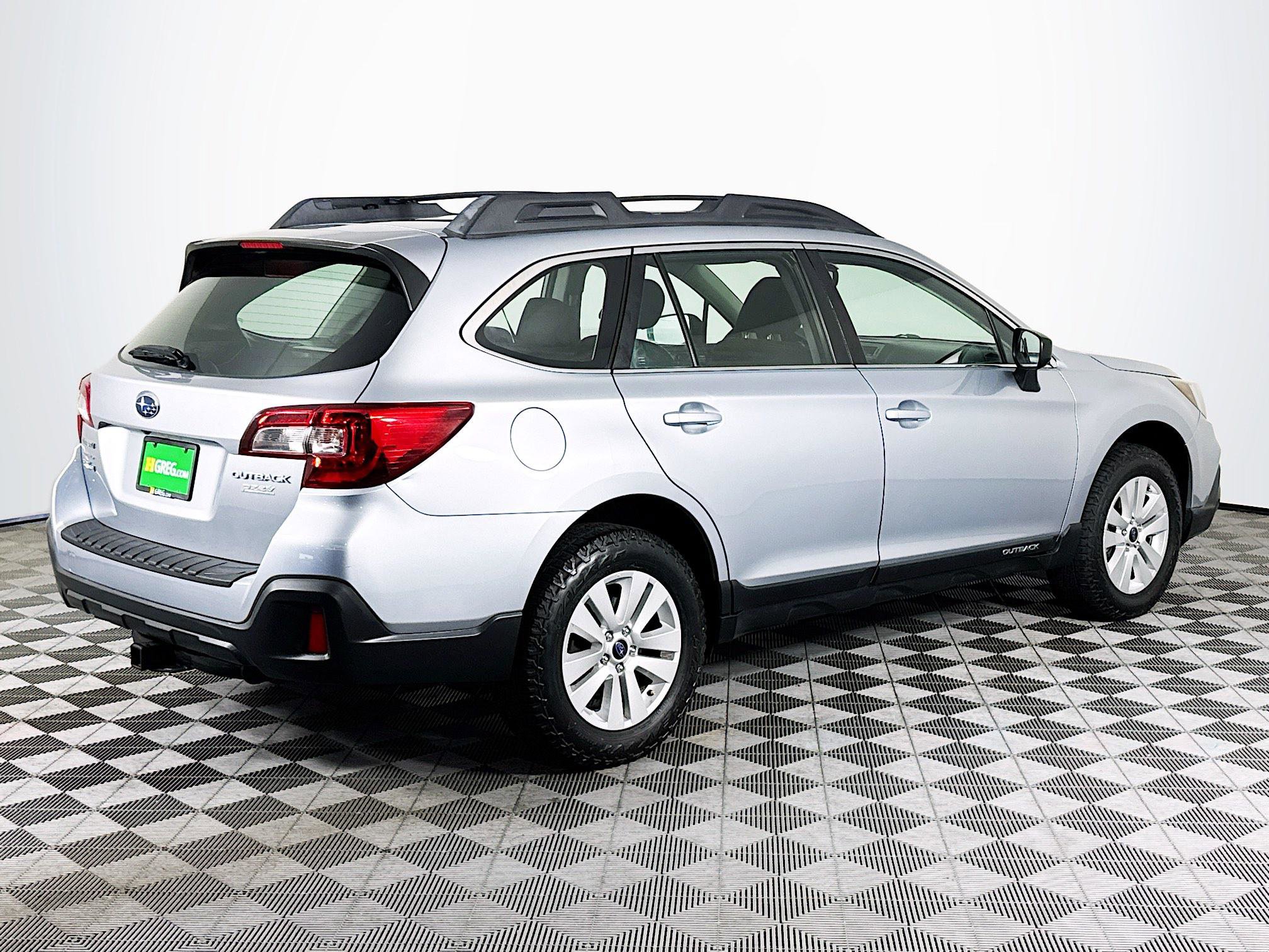 Used 2018 Subaru Outback 2.5i AWD/4WD image 10