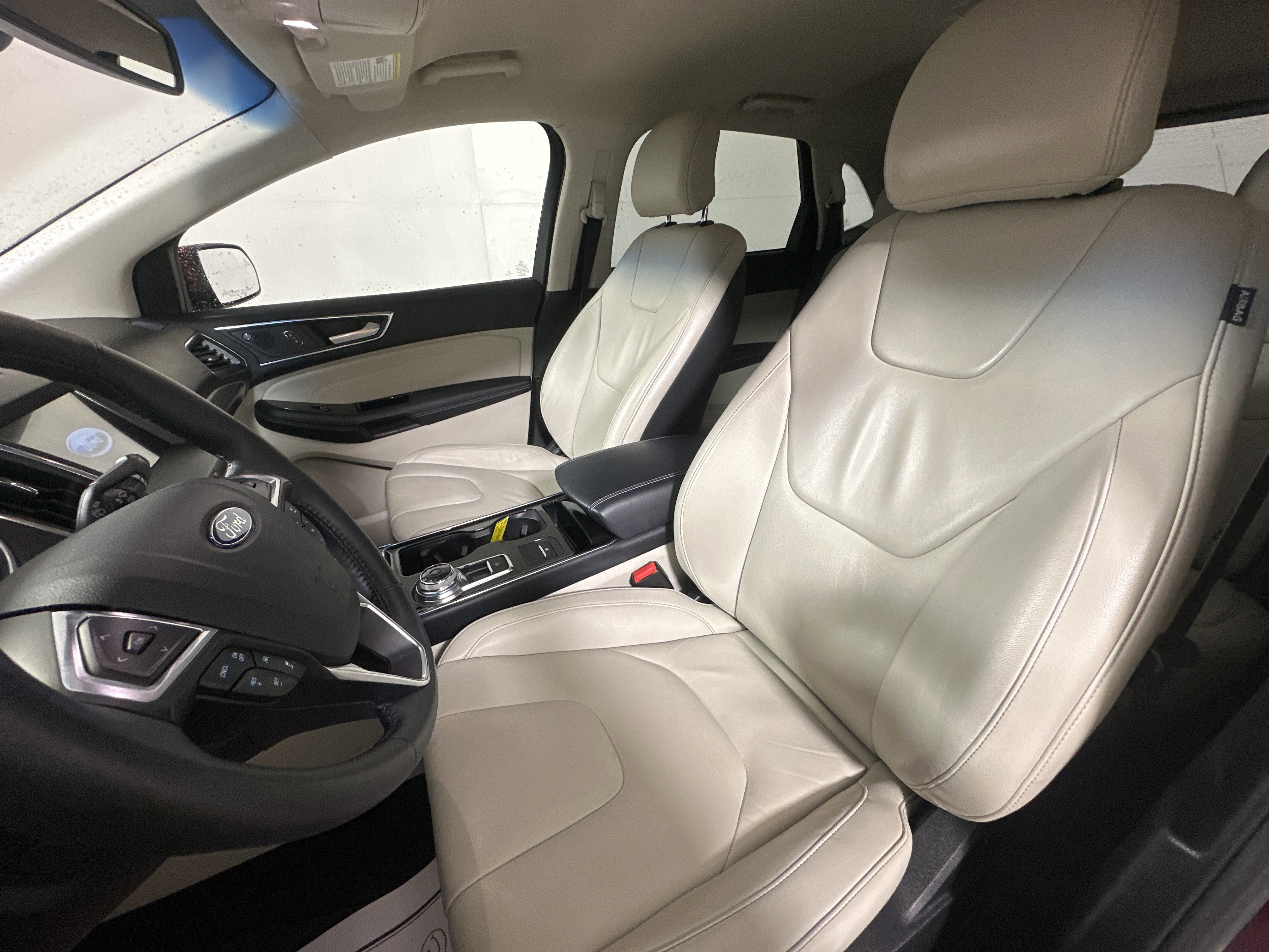 Used 2019 Ford Edge Titanium w/ Cold Weather Package AWD/4WD image 9