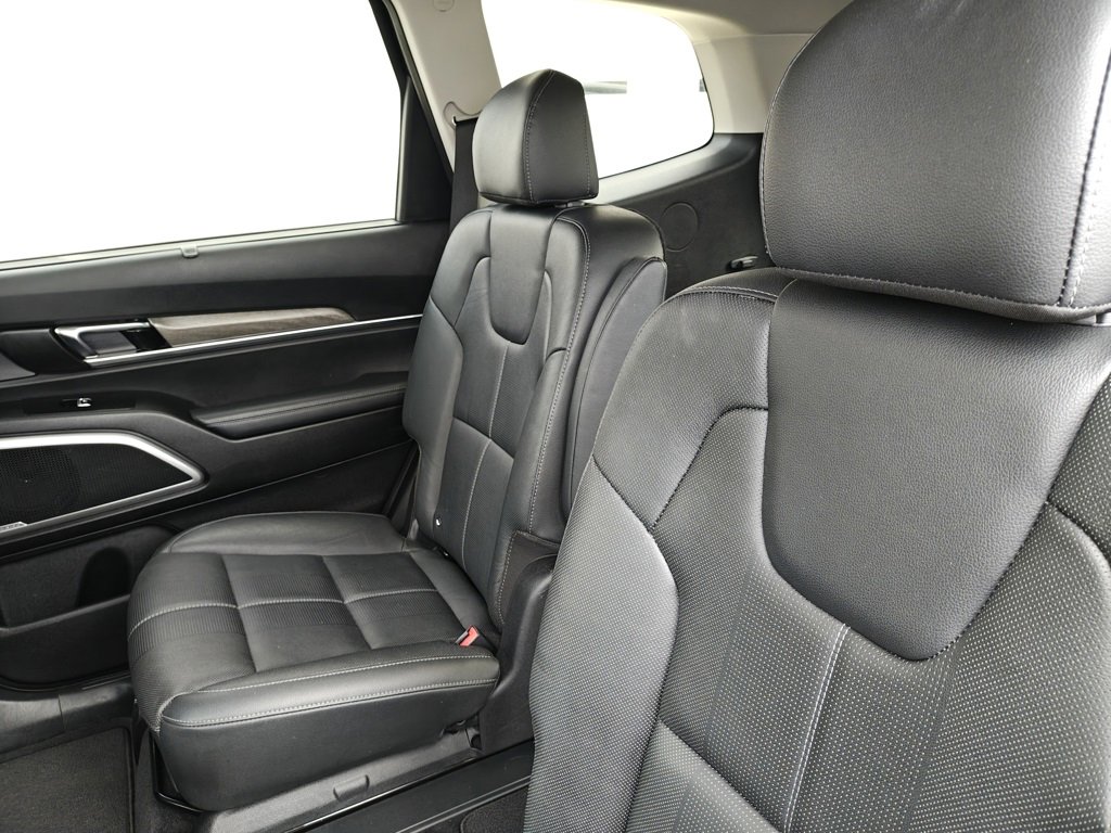 Used 2021 Kia Telluride EX w/ EX Premium Package image 32