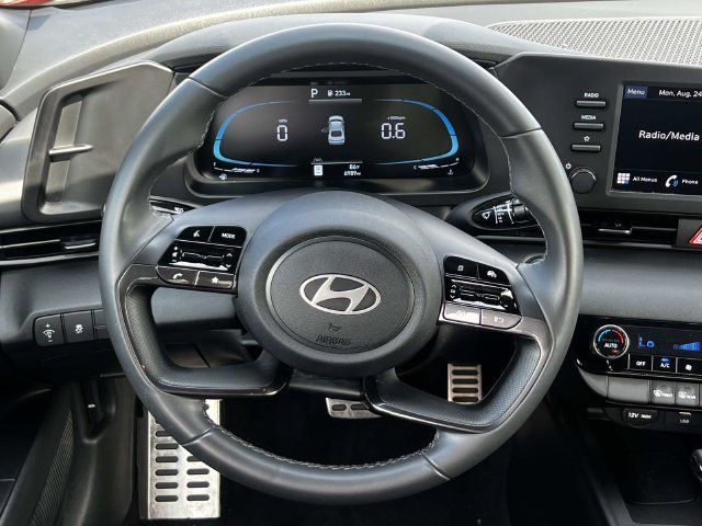Certified 2025 Hyundai Elantra Sport FWD image 13