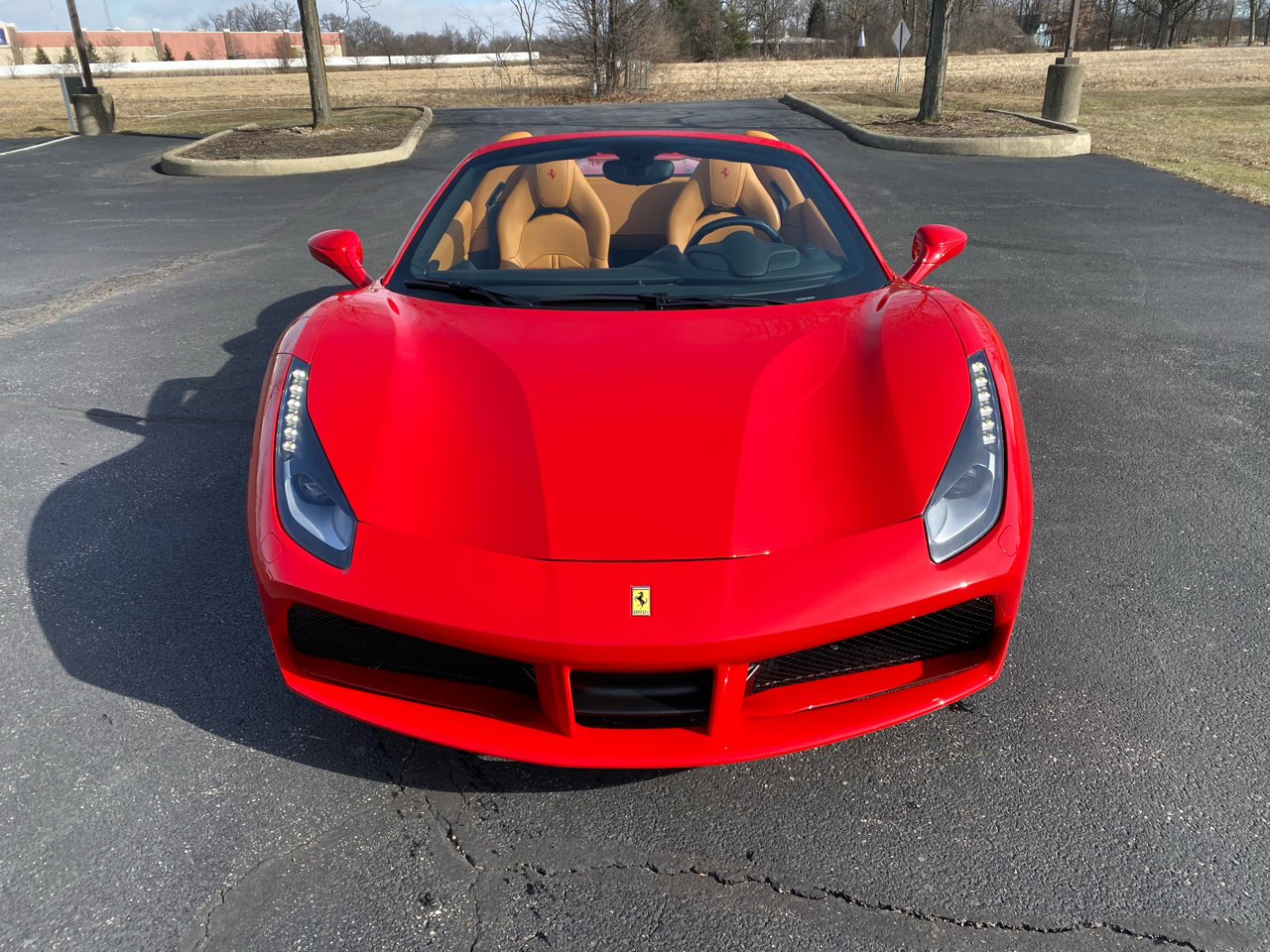 Used 2018 Ferrari 488 Spider image 3