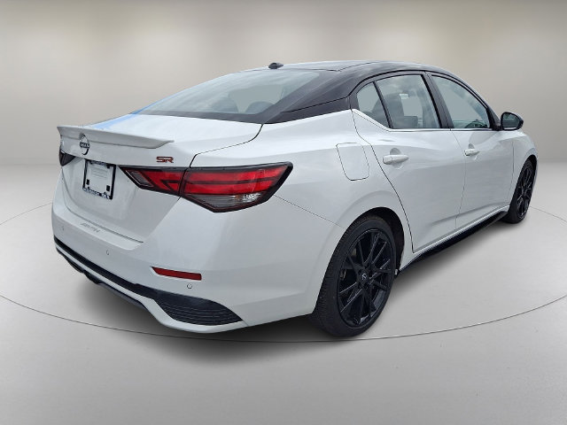 Used 2025 Nissan Sentra SR FWD image 6