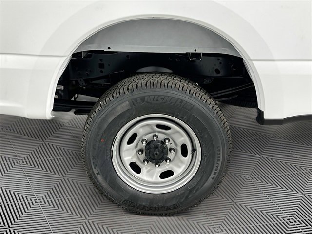 New 2025 Ford F250 XL w/ XL Chrome Package image 15