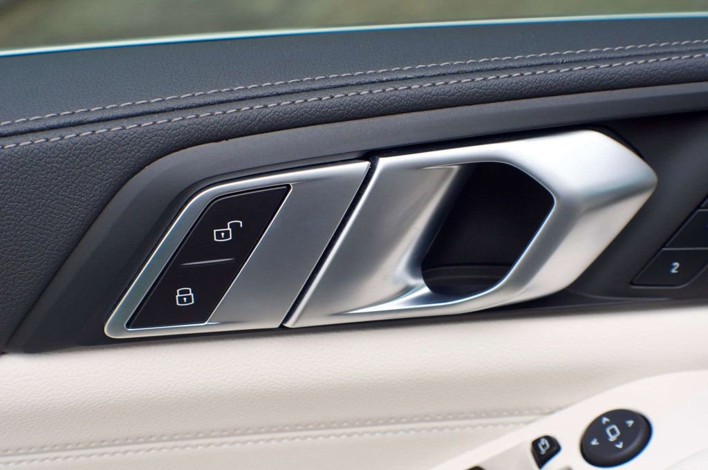 Used 2022 BMW X5 xDrive45e image 39