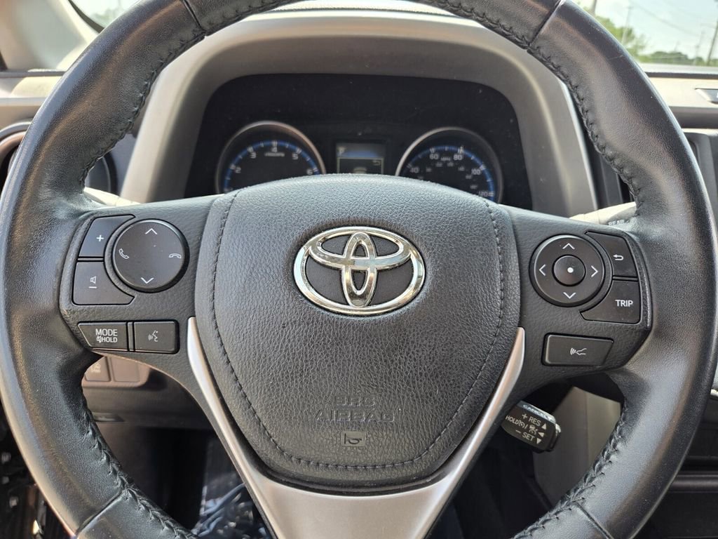 Used 2018 Toyota RAV4 XLE w/ Plus Extra Value Package image 22