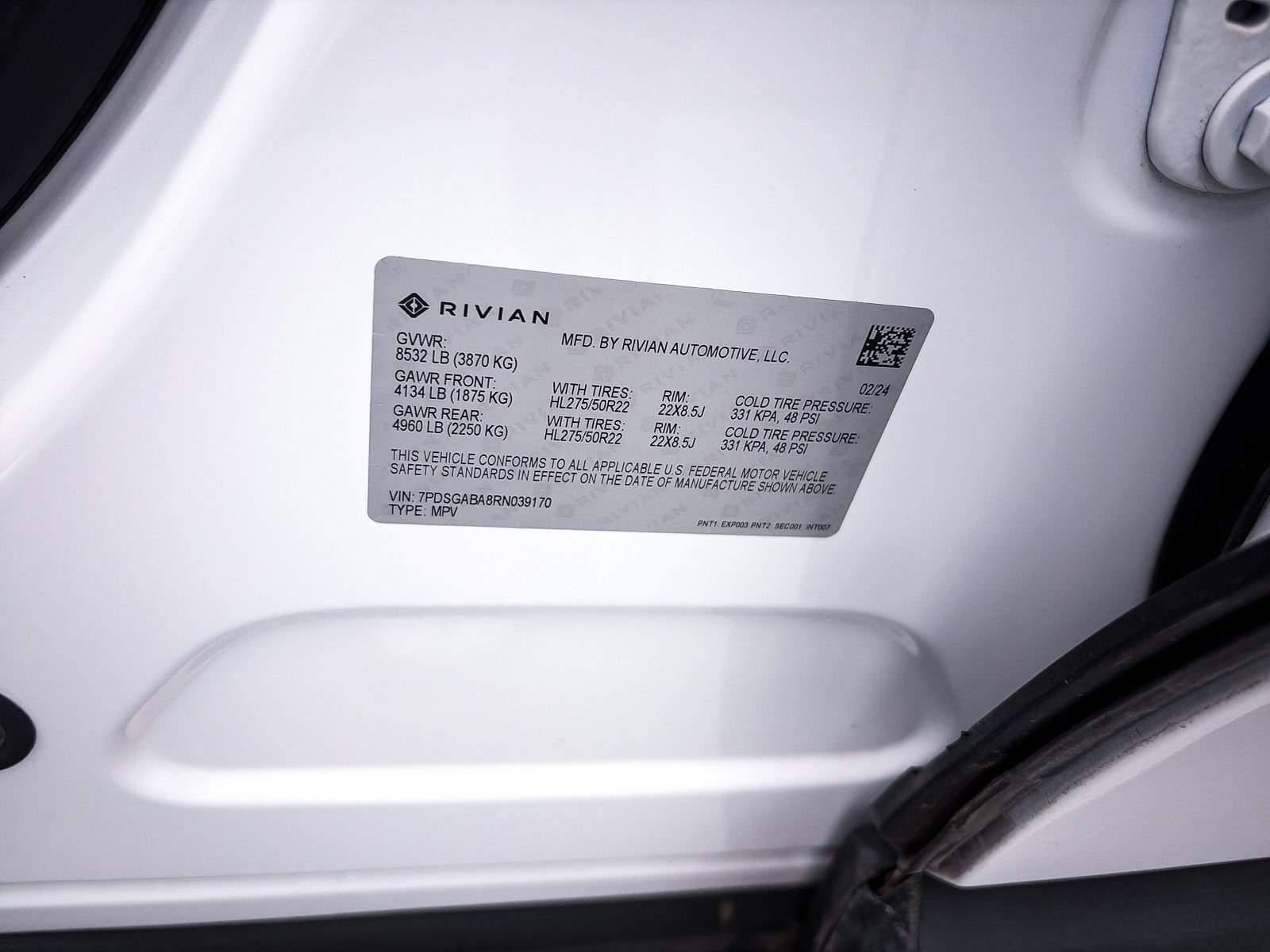 Used 2024 Rivian R1S Adventure AWD/4WD image 39