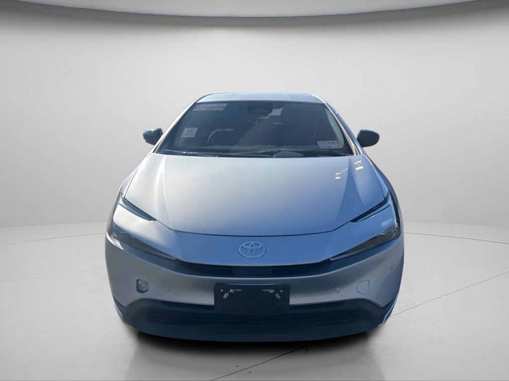 Used 2024 Toyota Prius LE image 11