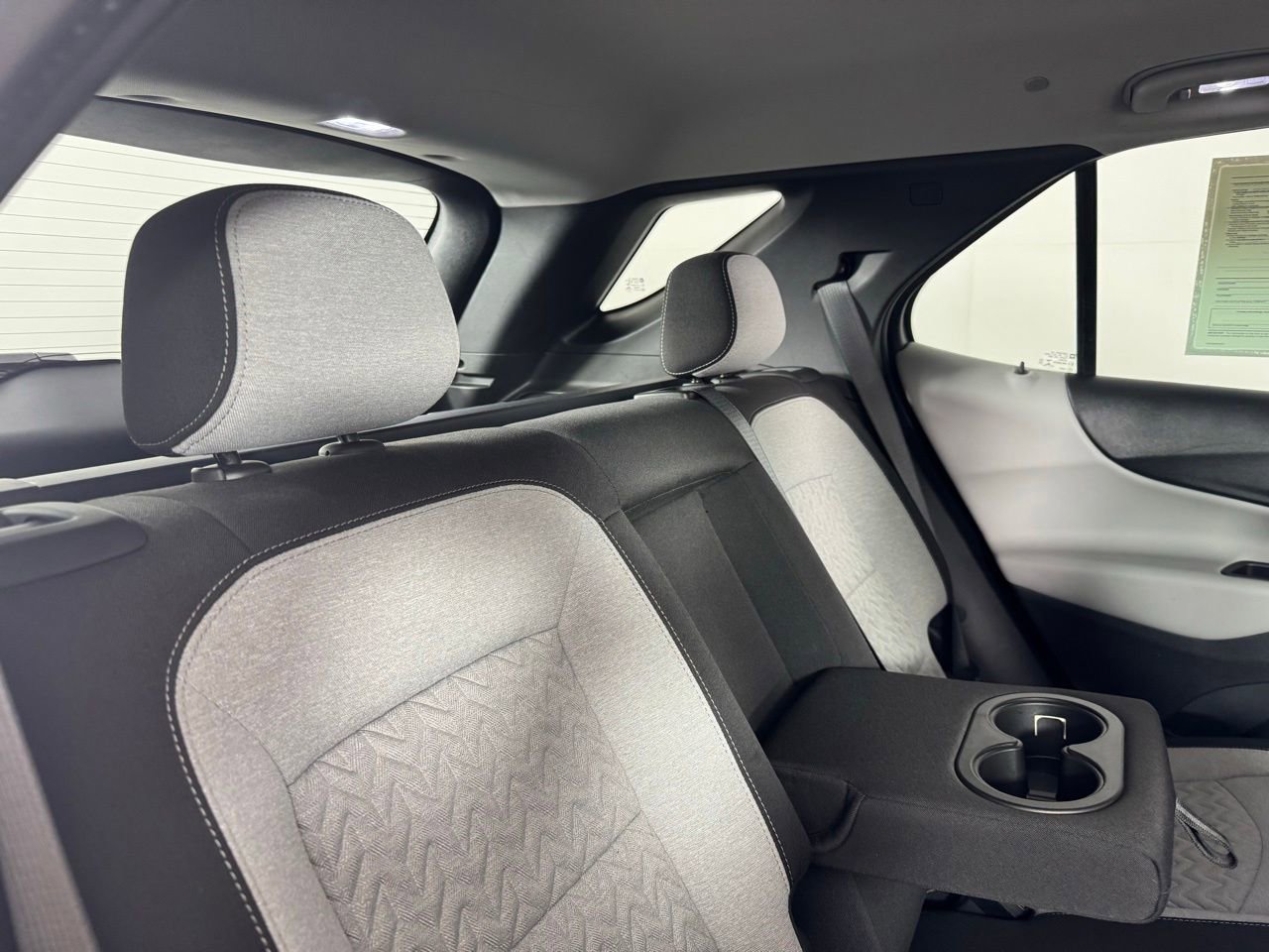 Used 2022 Chevrolet Equinox LS image 27