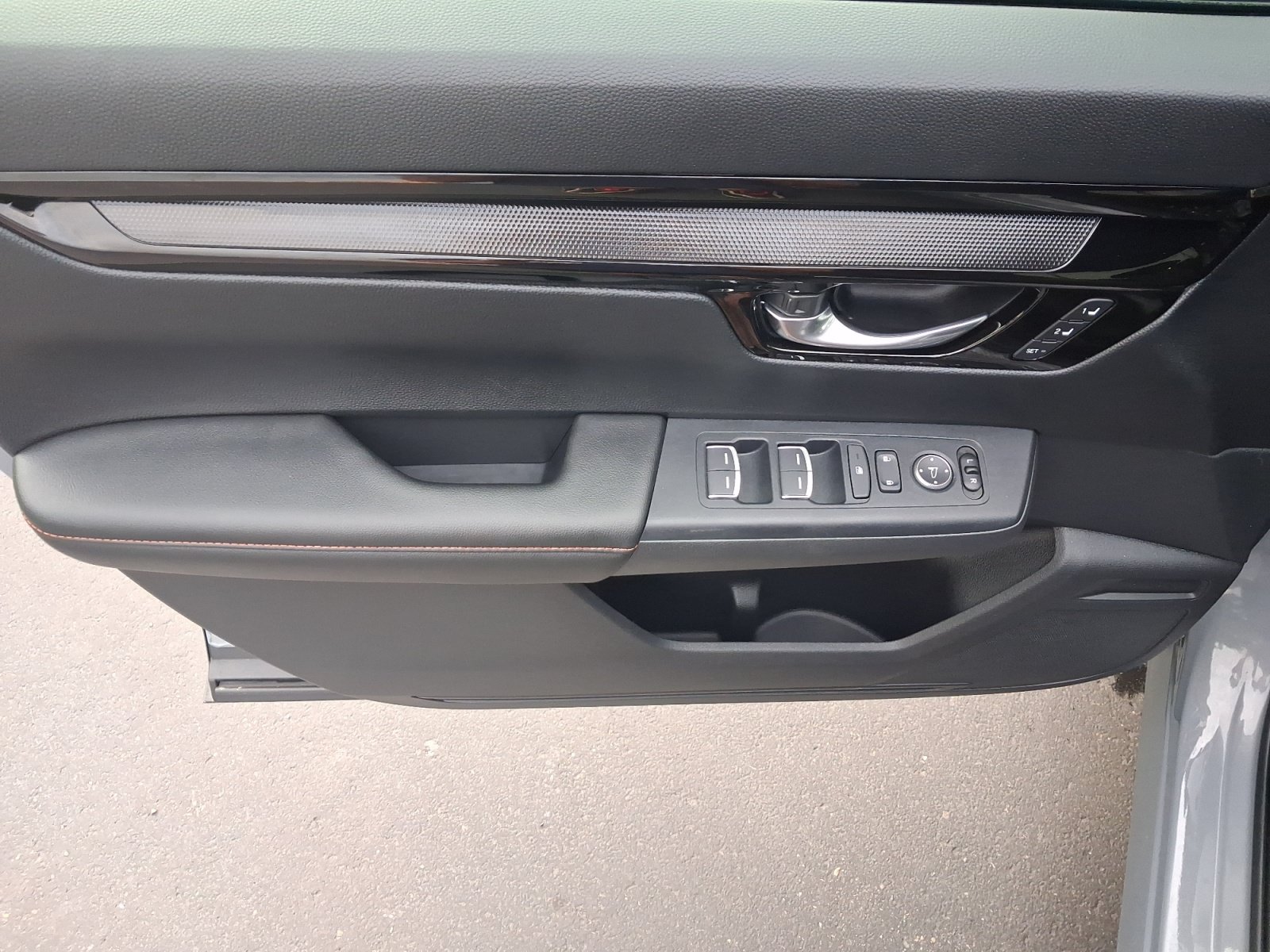 Used 2025 Honda CR-V Sport Touring image 10