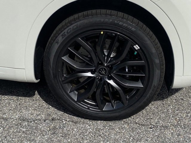 New 2024 Maserati Levante GT Ultima image 12