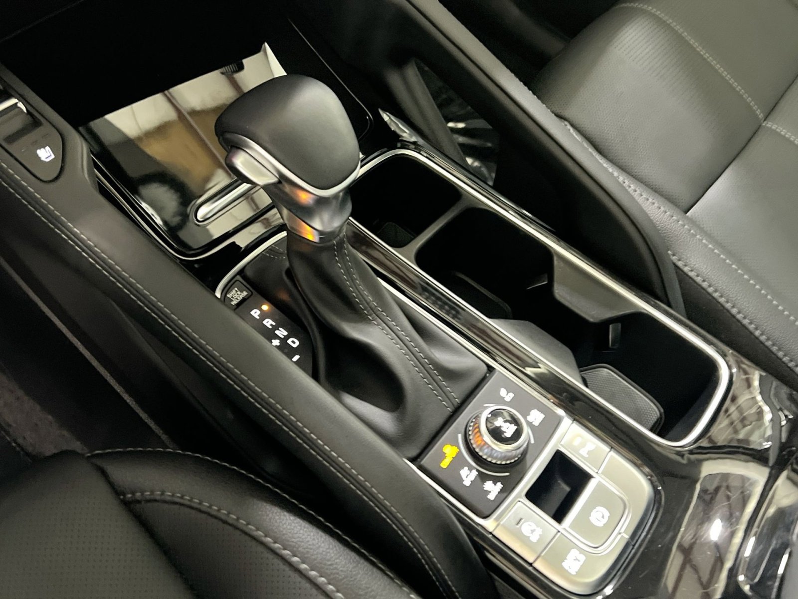 Used 2025 Kia Telluride EX X-Line image 21