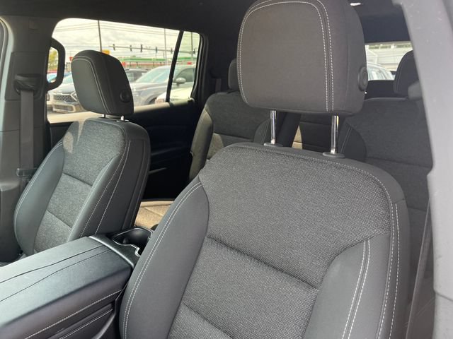 Used 2025 Chevrolet Traverse LT AWD/4WD image 13