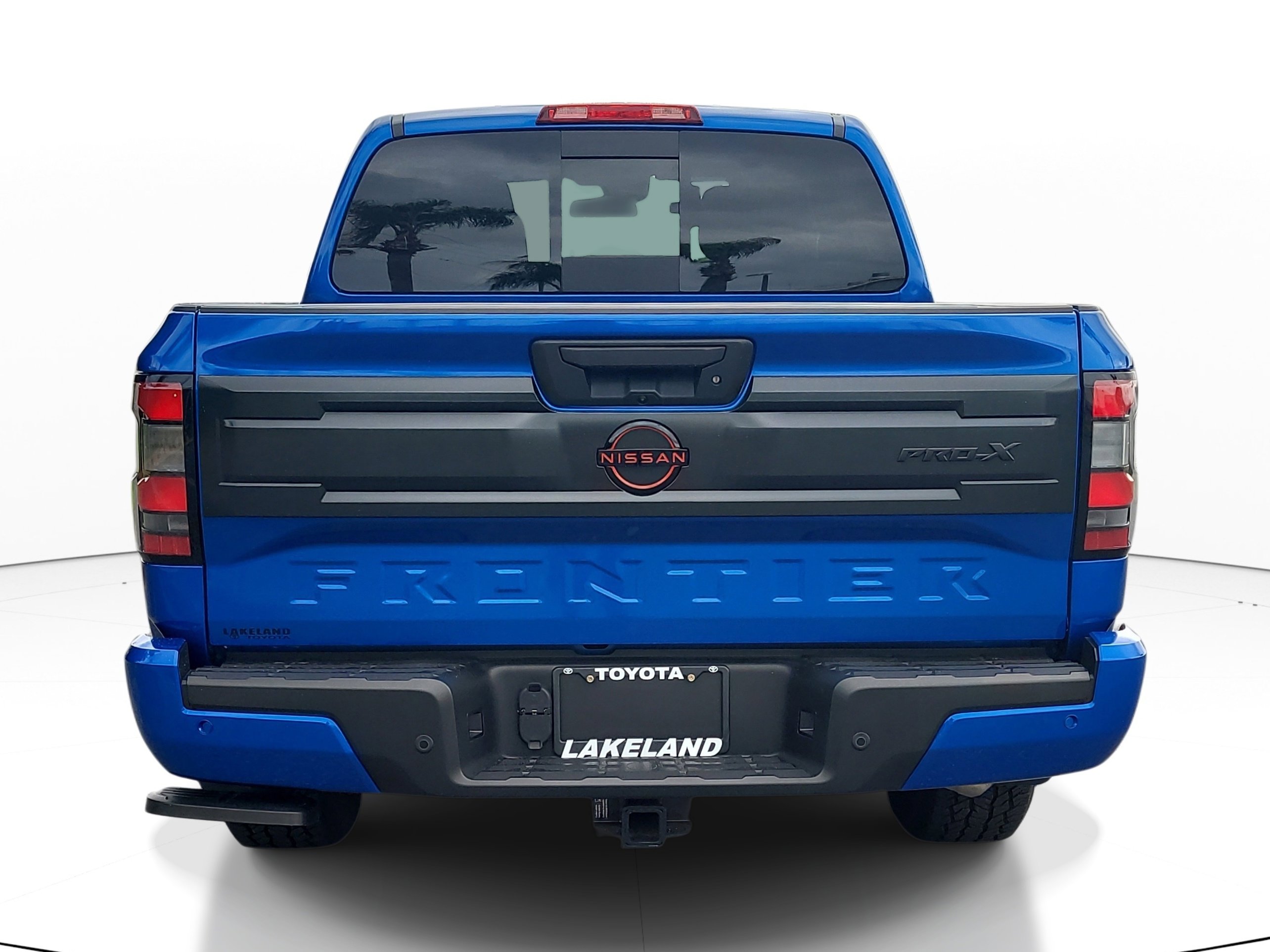 Used 2025 Nissan Frontier Pro-X w/ Tow Package image 6