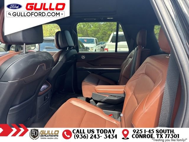 Used 2025 Lincoln Navigator L Reserve image 8