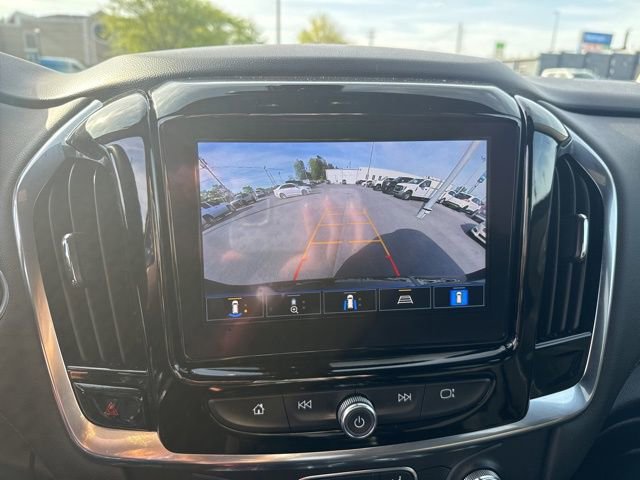 Used 2023 Chevrolet Traverse LT w/ Midnight/Sport Edition AWD/4WD image 26