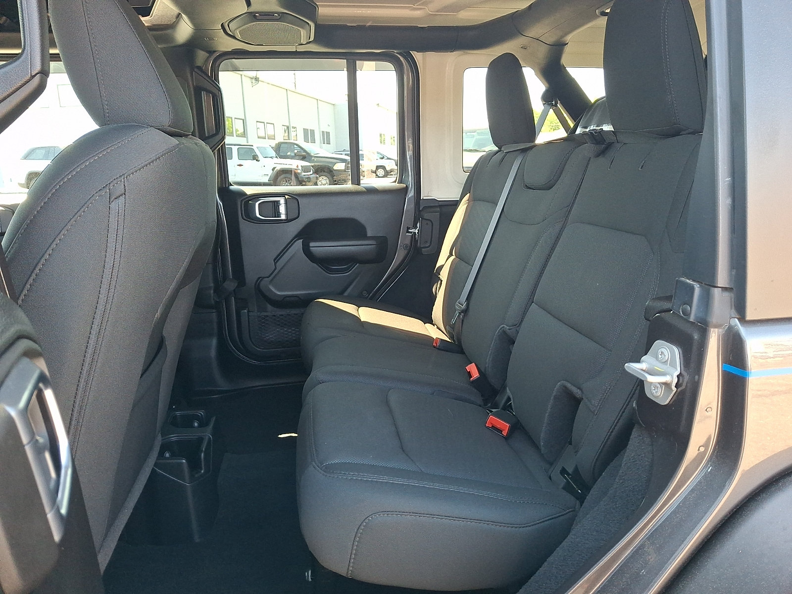 Used 2021 Jeep Wrangler 4WD Unlimited Sport image 10