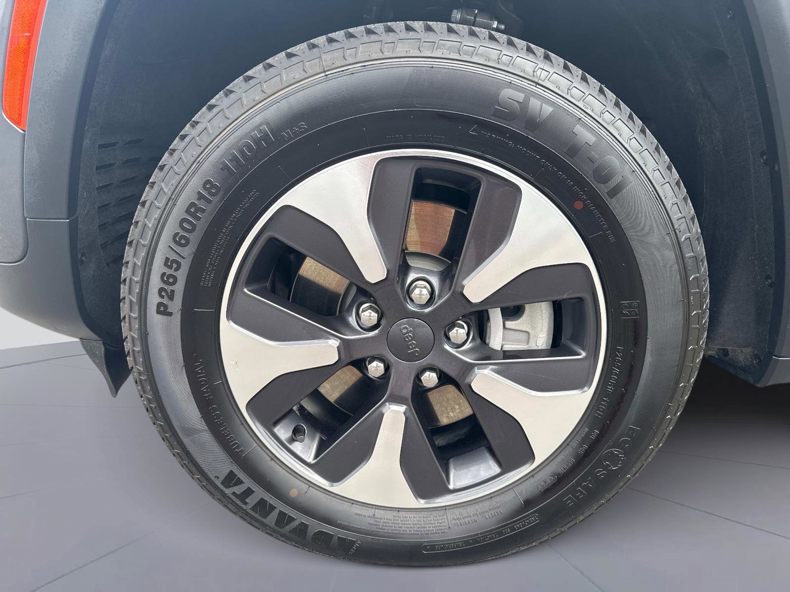 Used 2023 Jeep Grand Cherokee 4WD 4xe image 11