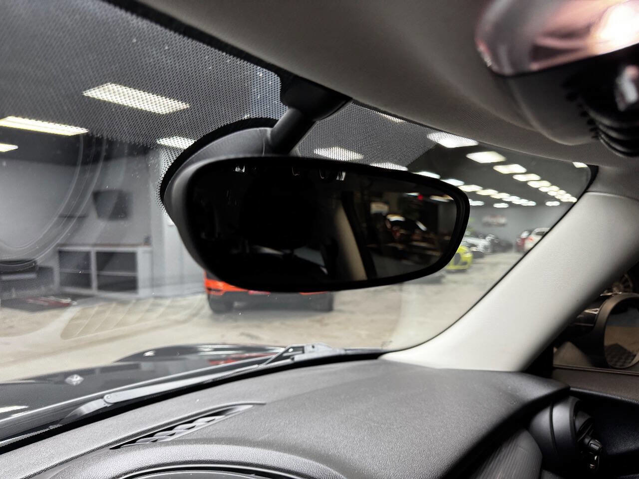 Used 2018 MINI Cooper 2-Door Hardtop w/ Signature Line Package image 26