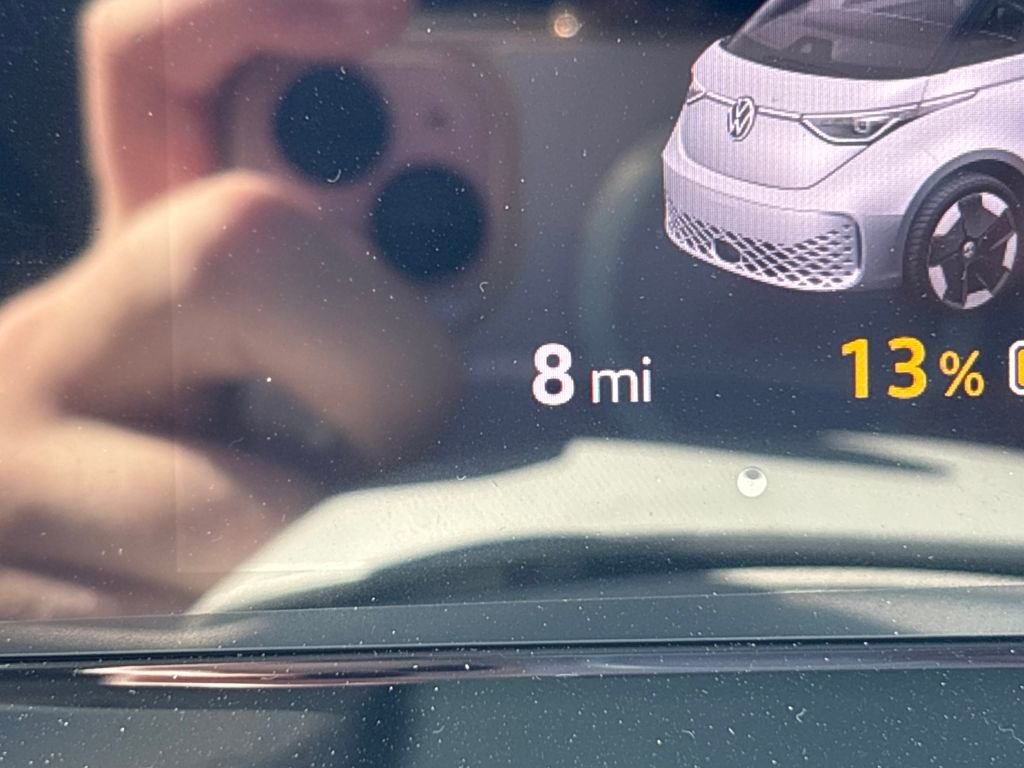 New 2025 Volkswagen ID. Buzz Pro S Plus AWD/4WD image 19