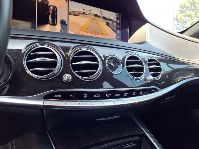 Used 2018 Mercedes-Benz S 560 Sedan image 17