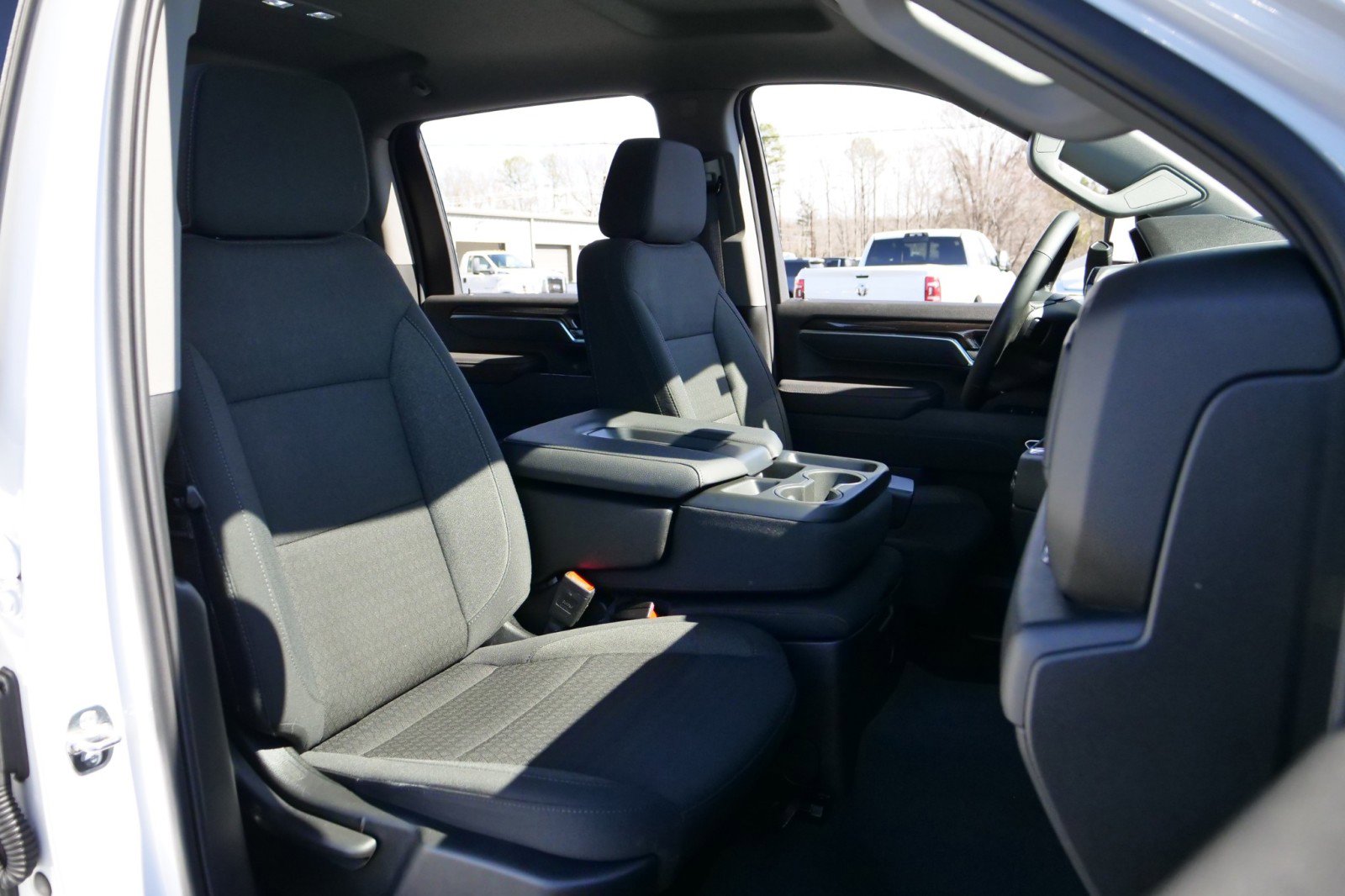 Used 2025 Chevrolet Silverado 2500 LT w/ Convenience Package AWD/4WD image 36