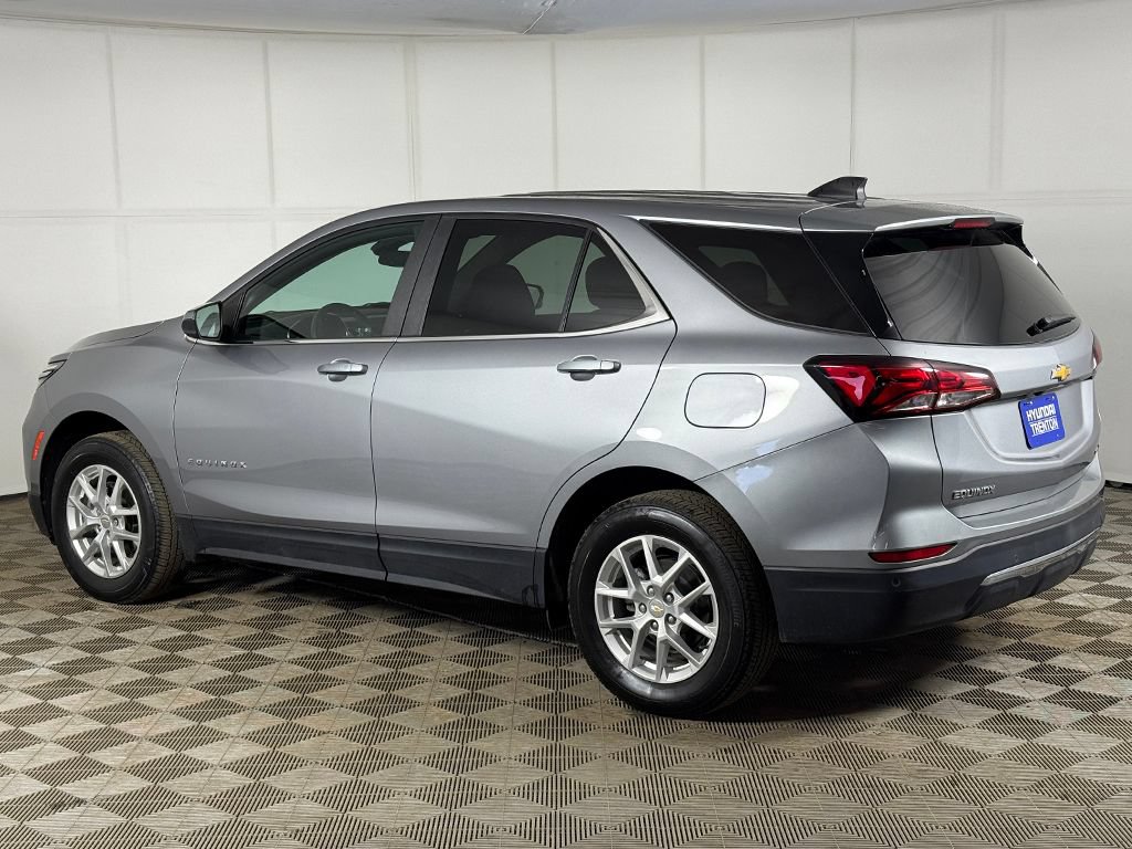 Used 2023 Chevrolet Equinox LT AWD/4WD image 9