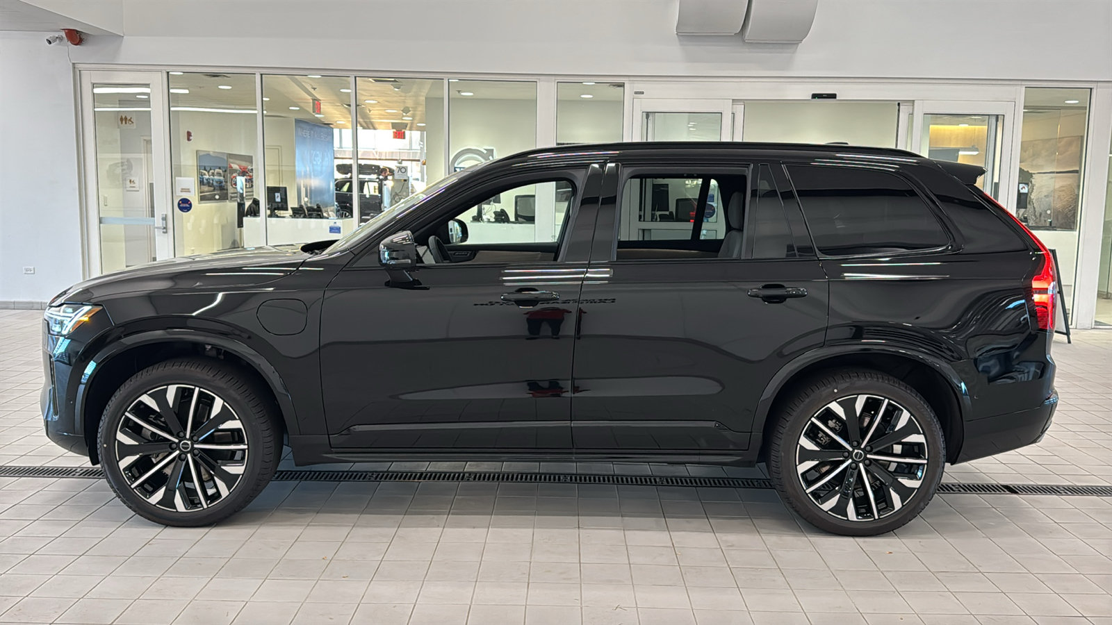 New 2027 Volvo XC90 T8 Ultra AWD/4WD image 8