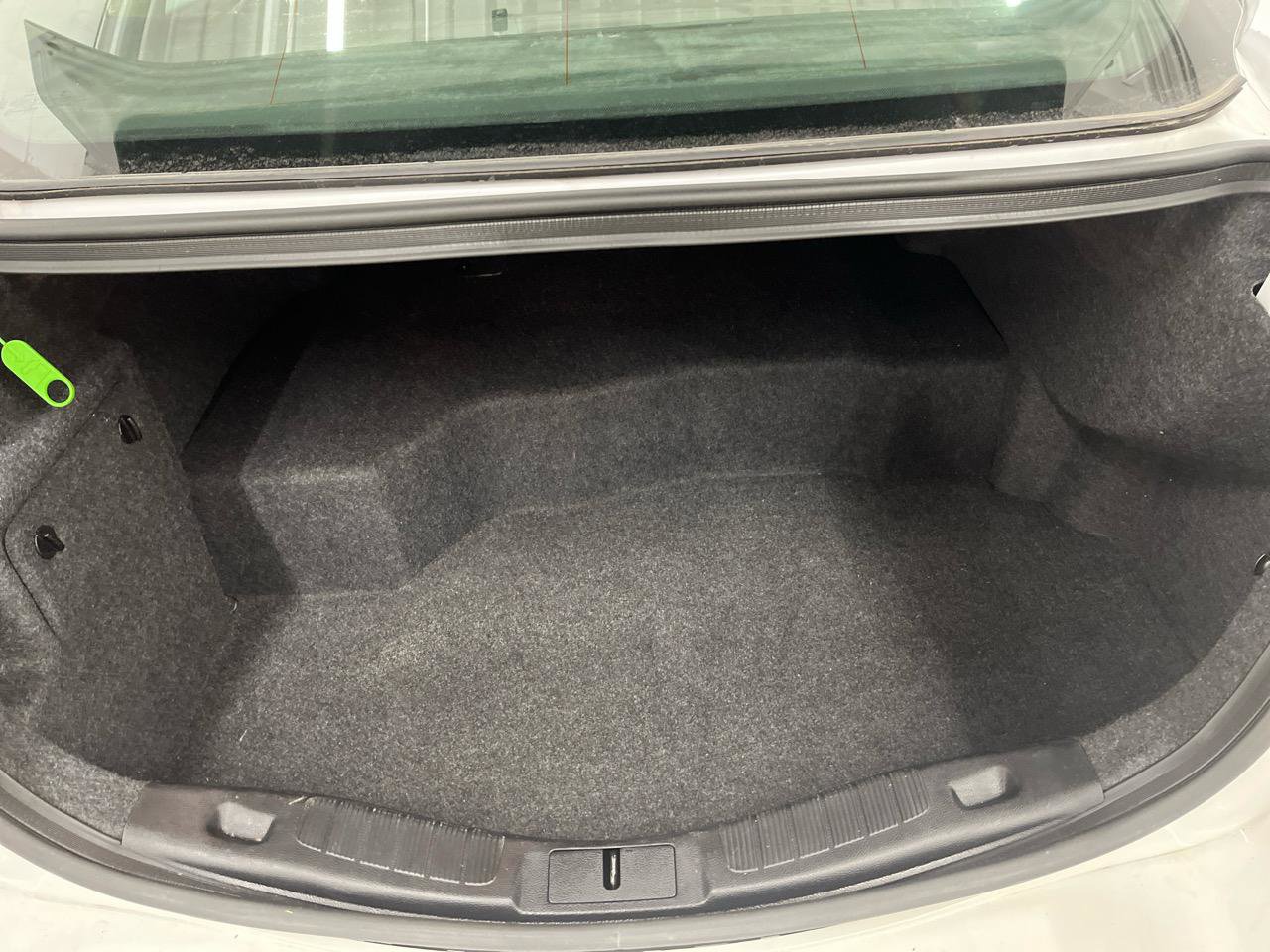 Used 2020 Ford Fusion SE image 16