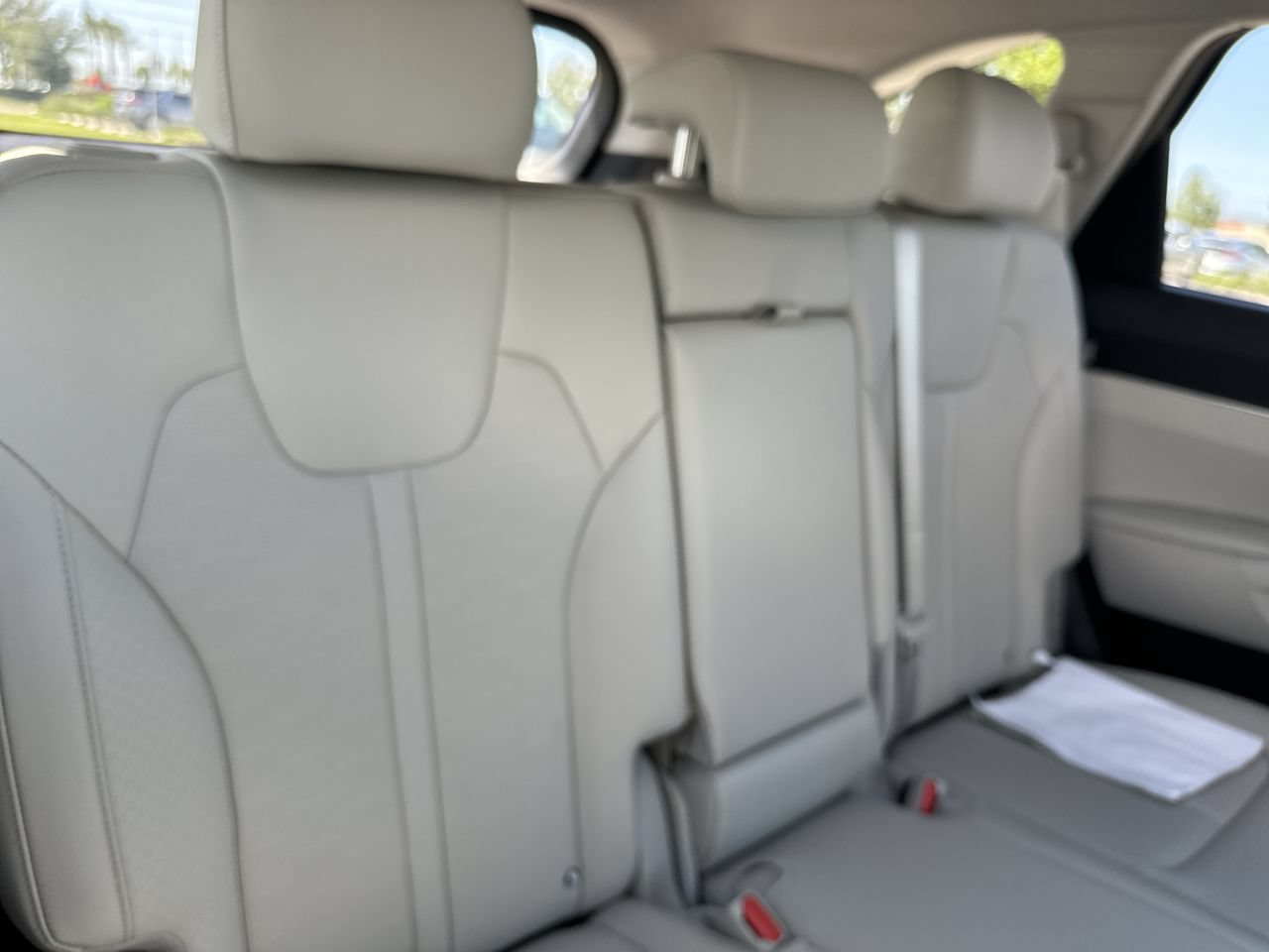 New 2026 Kia Sorento S w/ S Panoramic Sunroof Package FWD image 17