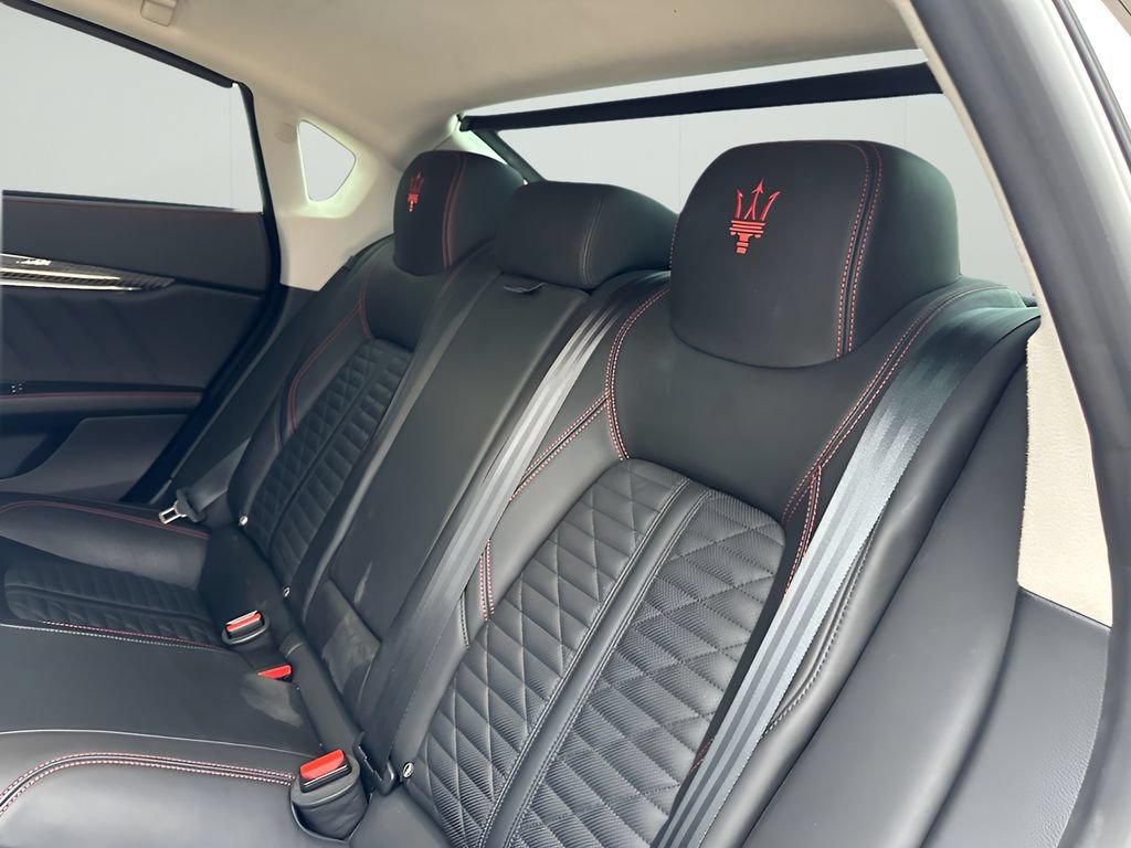 Used 2021 Maserati Quattroporte S GranSport RWD image 31
