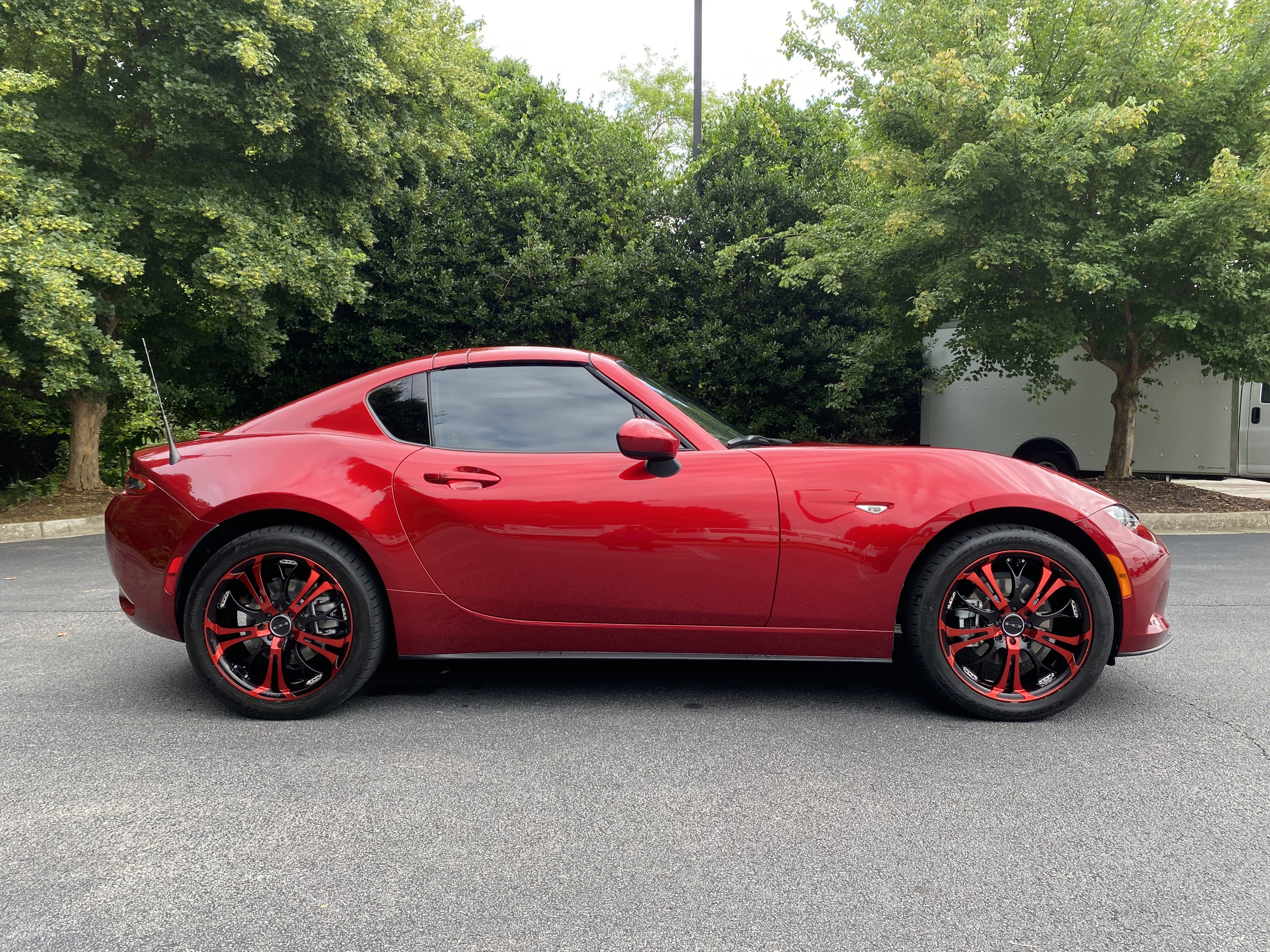 Used 2022 MAZDA MX-5 Miata RF Grand Touring RWD image 10