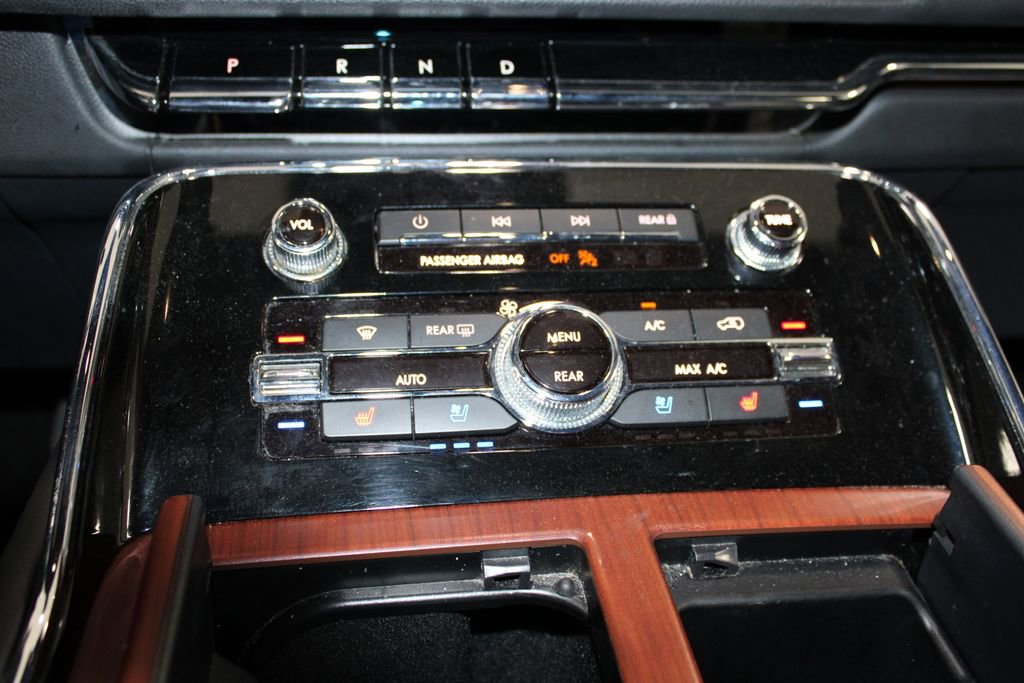 Used 2023 Lincoln Navigator Reserve image 33