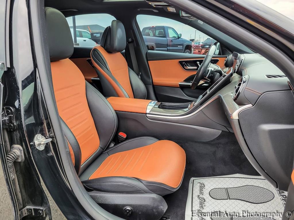 Used 2022 Mercedes-Benz C 300 4MATIC Sedan image 32
