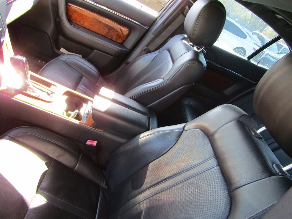 Used 2014 Lincoln MKS w/ Equipment Group 101A image 9