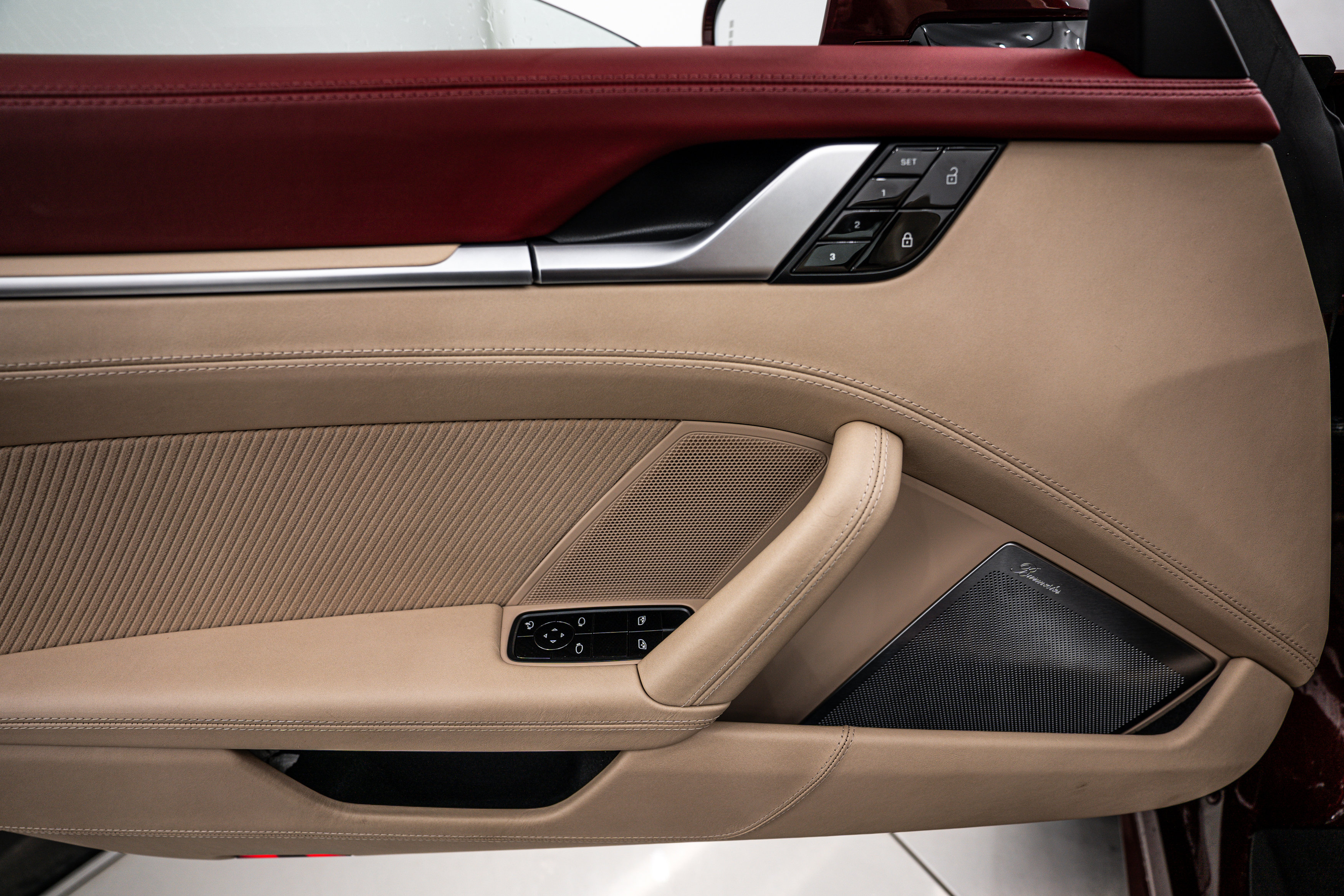 Certified 2021 Porsche 911 Targa 4S Heritage Design image 17