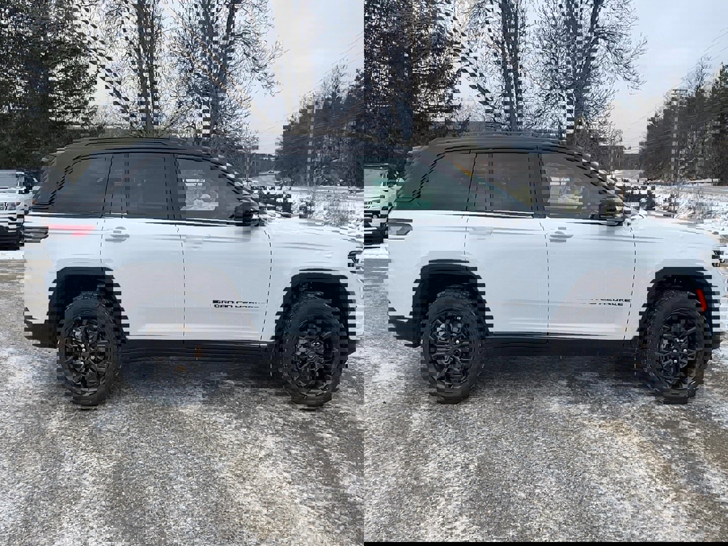 New 2025 Jeep Grand Cherokee Limited w/ Trailer Tow Package image 4