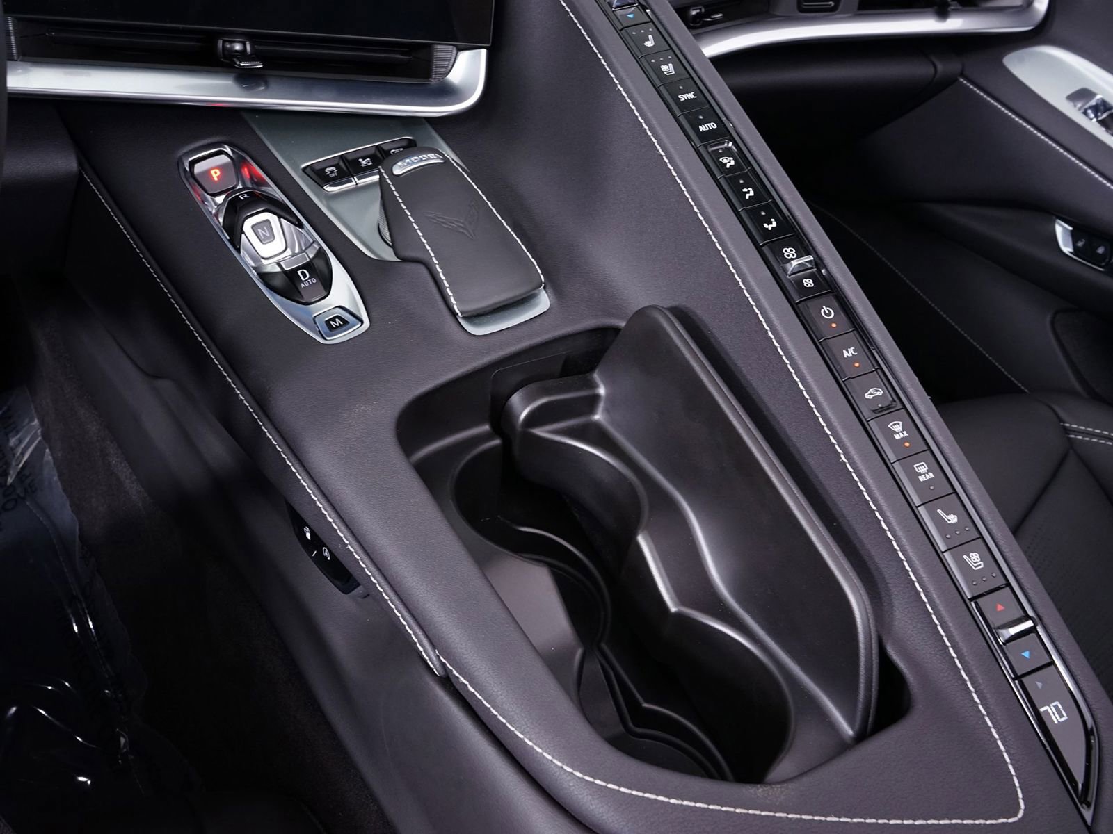 Used 2025 Chevrolet Corvette E-Ray w/ Chrome Exterior Badge Package image 28